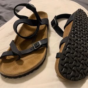 Birkenstock Womens Yara Oiled Leather Black Multistrap sandal size 42 US 11